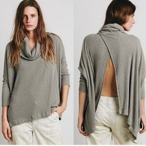 Free People Fp Beach Womens World Traveler Pull Over sage green small G2